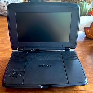 Portable dvd player